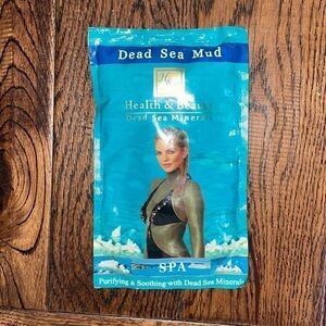 NWT spa purifying & Smooth with Dead Sea mineral 600 g./20.4 OZ